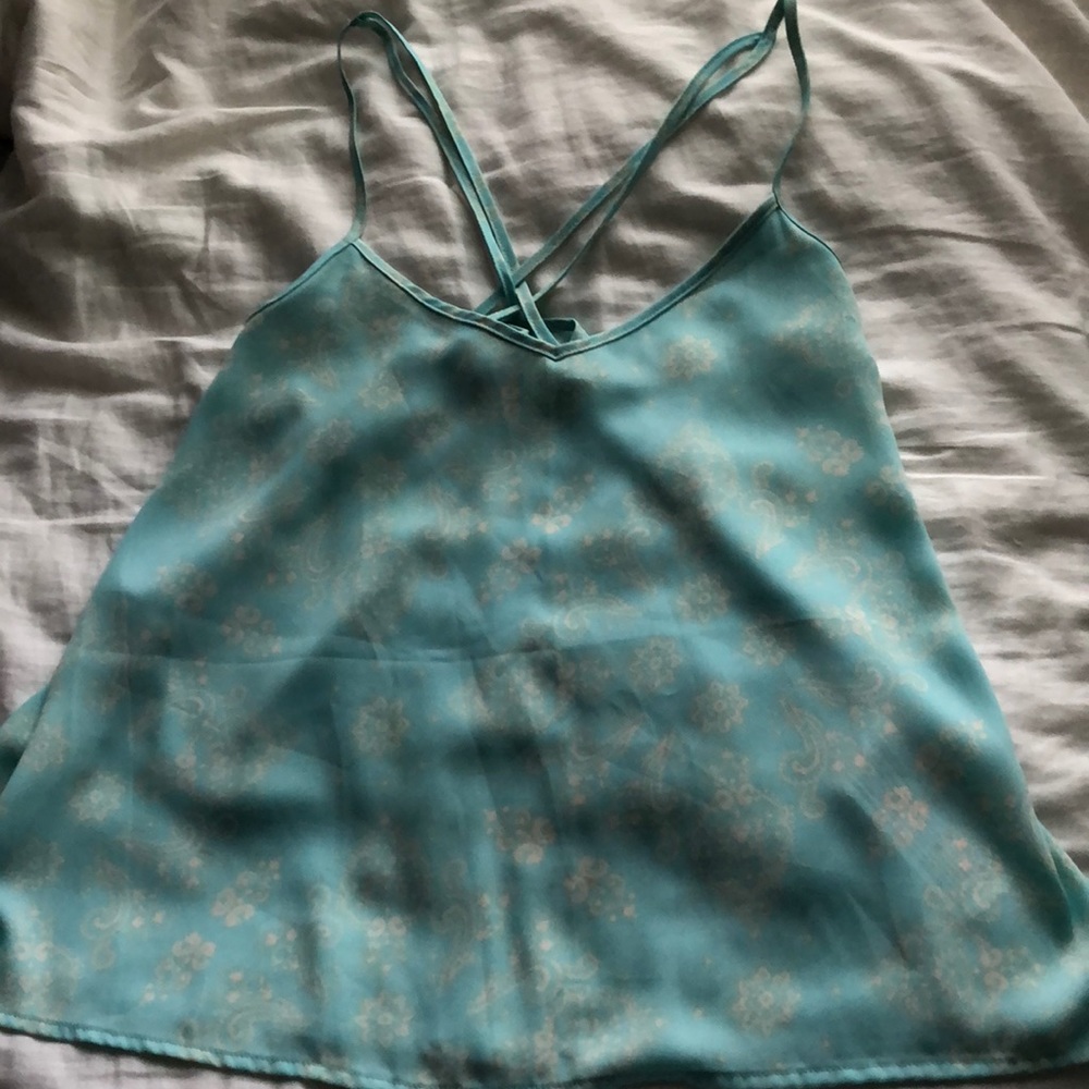 💙BOGO Hollister Blue Pattern Tank